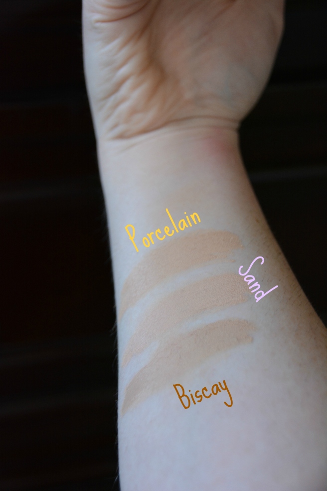Close up cream foundation swatches from Au Naturale Cosmetics. Made in the USA. Safe and all natural green beauty ideas.